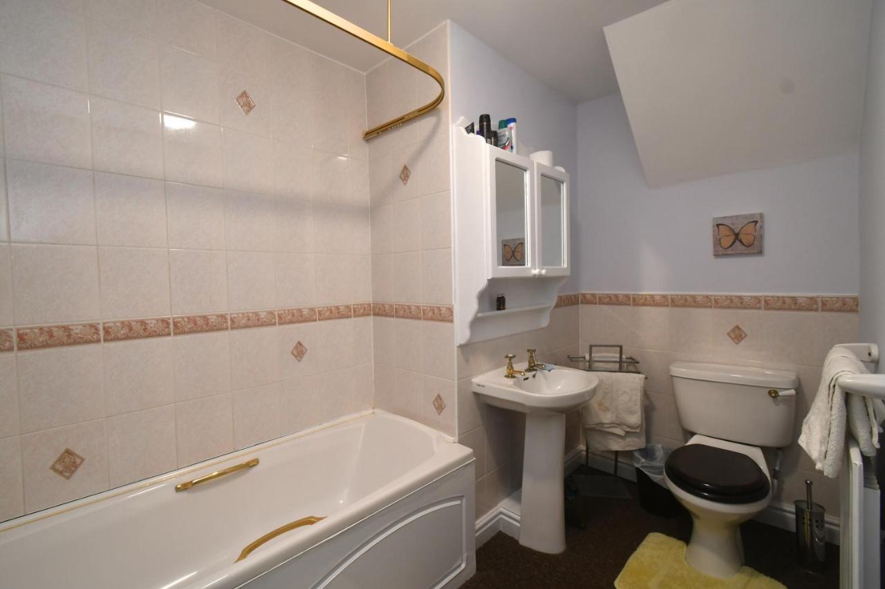 The Old Board School Guest House St Clears Extérieur photo