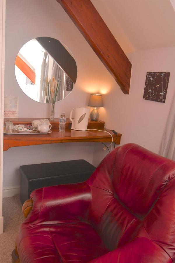 The Old Board School Guest House St Clears Extérieur photo