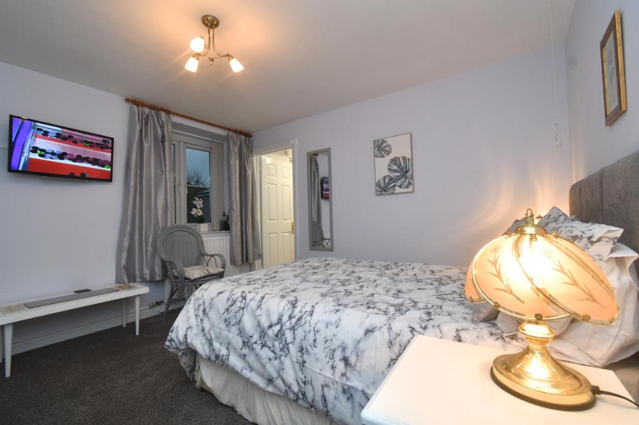 The Old Board School Guest House St Clears Extérieur photo