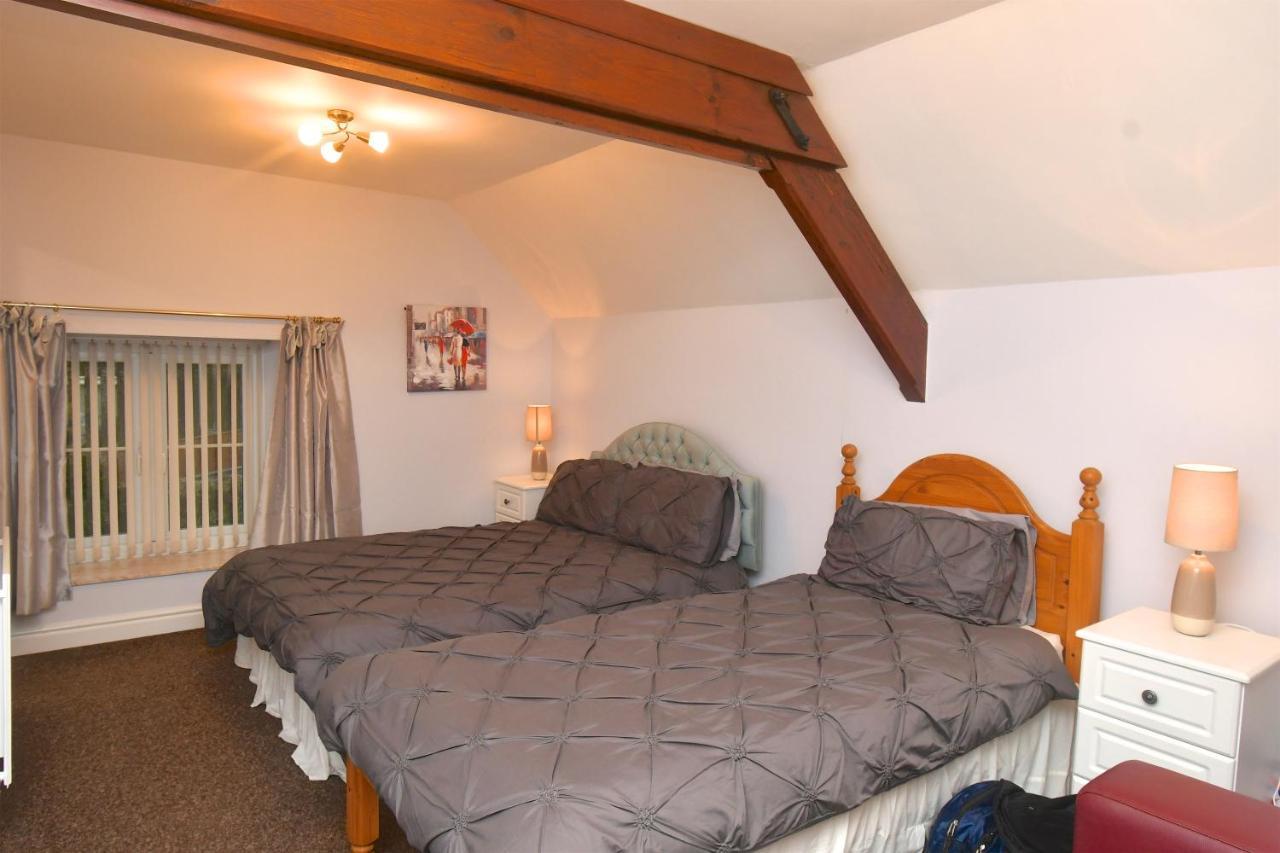 The Old Board School Guest House St Clears Extérieur photo