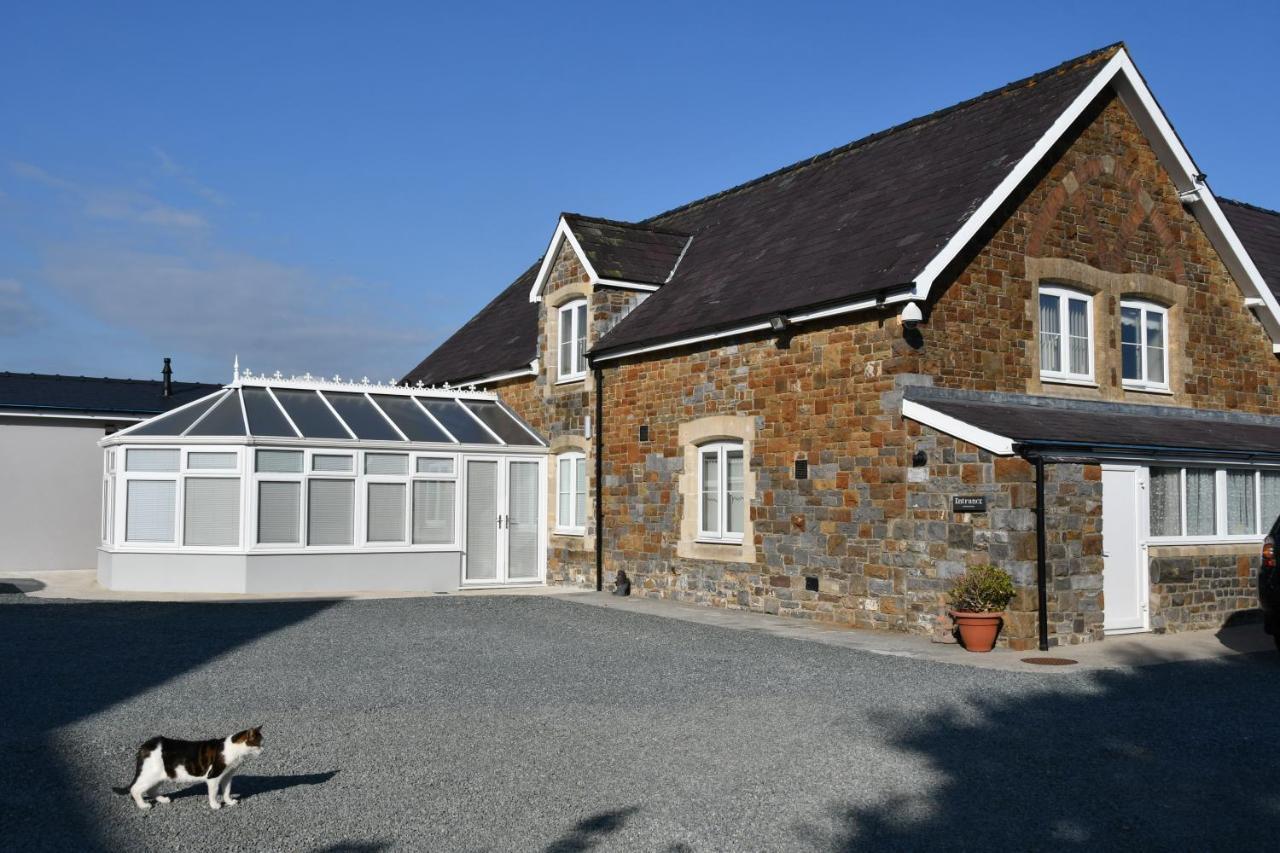 The Old Board School Guest House St Clears Extérieur photo