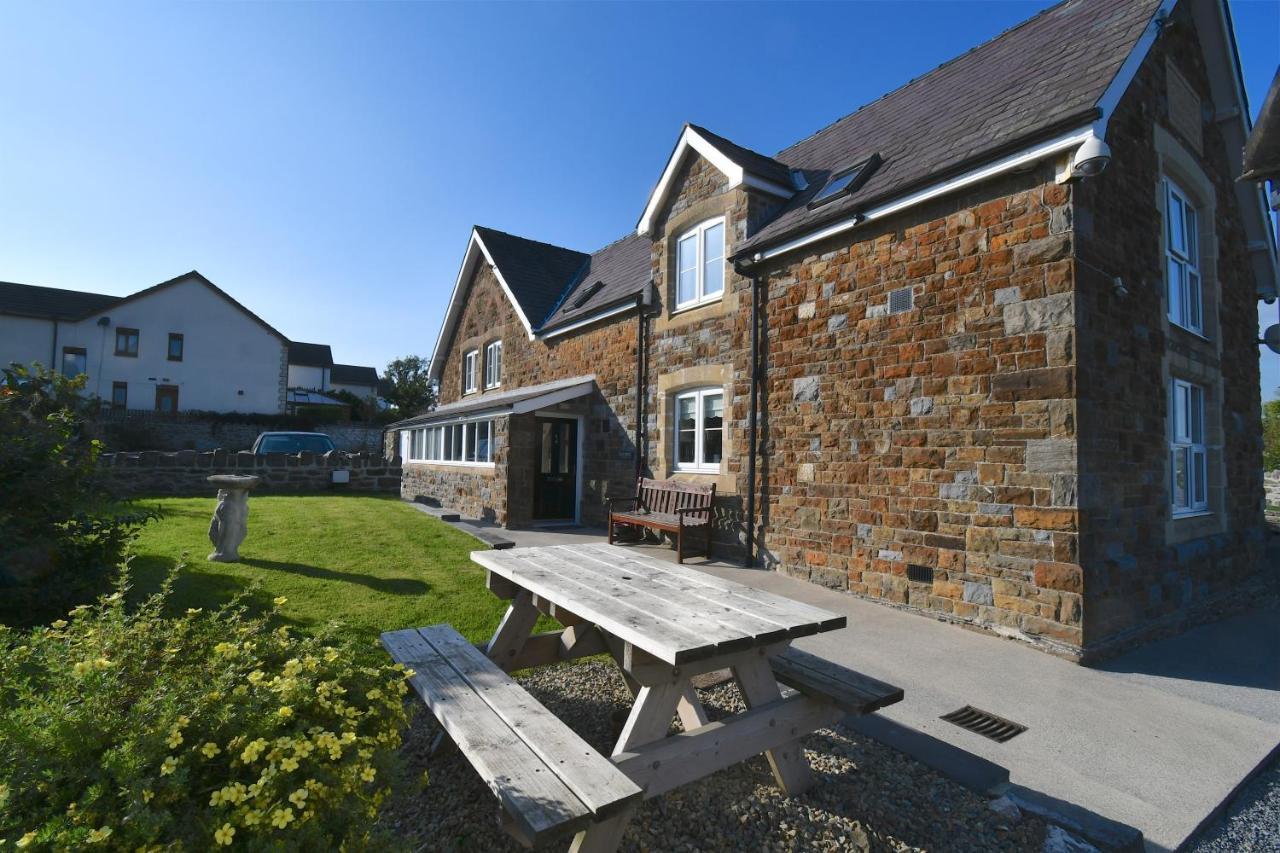 The Old Board School Guest House St Clears Extérieur photo